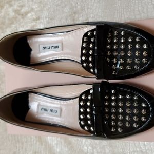 Womens shoe miu miu size 37.5 black patent